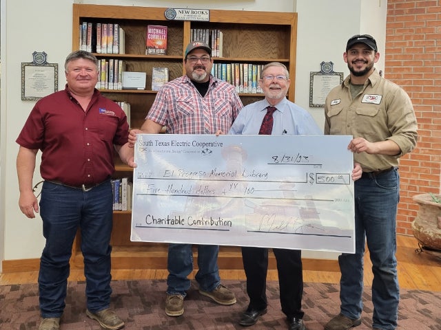 El Progreso Memorial Library check presentation