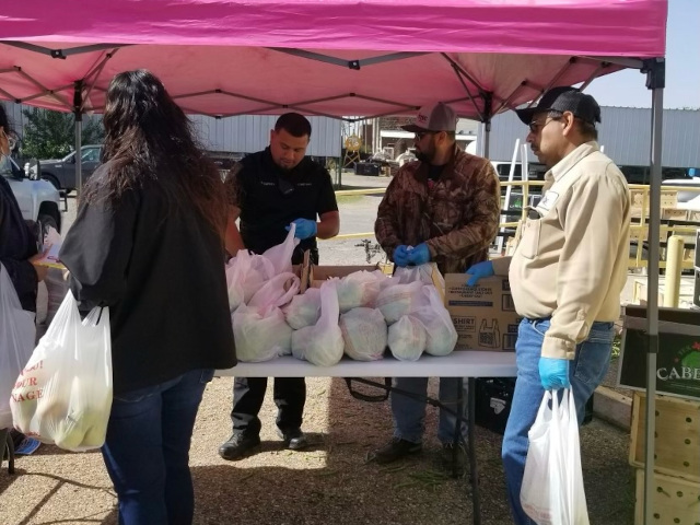 STEC employees volunteer for San Antonio food bank in Pearsall